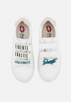 Bons baisers Edith Liberty Equality Sorority New